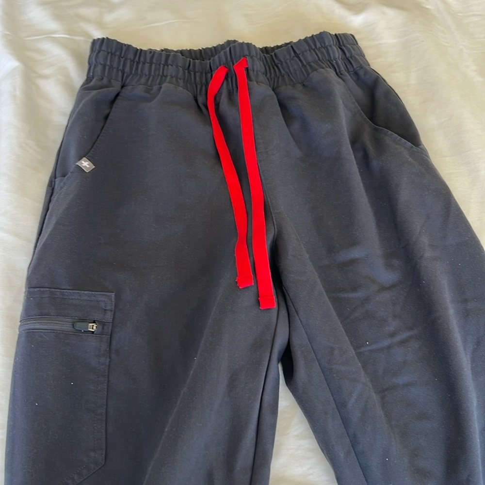 FIGS Zamora Scrub Pant Size Small